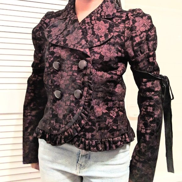 Gothic Lolita Japanese Brand Velvet Brocade Jacket - Perfect for Fall/Winter '22 - Picture 1 of 16